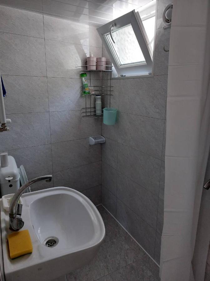 קאחתי Davids Entire Place מראה חיצוני תמונה