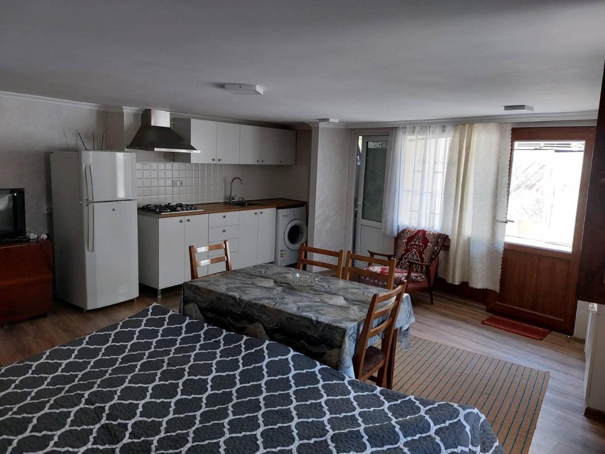 קאחתי Davids Entire Place מראה חיצוני תמונה